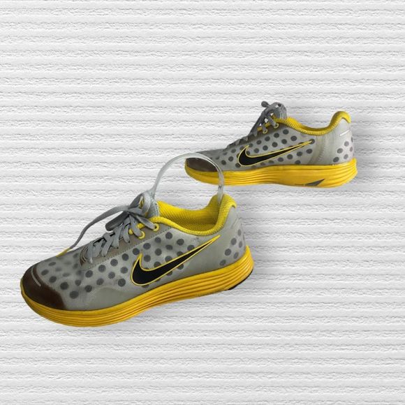 Nike Livestrong Women's Trainers Lunarshift Running Lightweight Size 7.5 - Picture 7 of 13